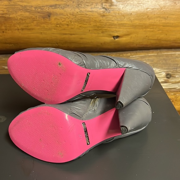 vintage Betsy Johnson High Heel Grey Booties - Picture 3 of 9